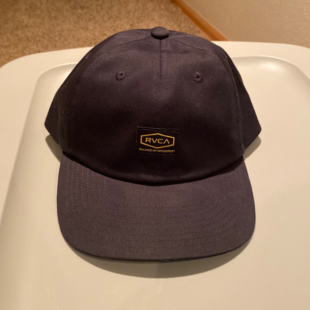 Rvca SnapBack hat
